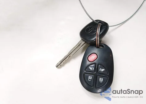 2012 Toyota Sienna Le V6 8 Passenger from USA, damaged, VIN 5TDKK3DC7CS214915